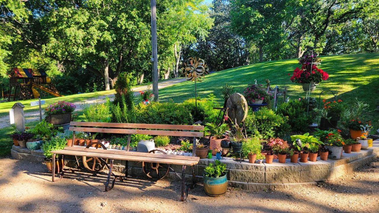 Swan Lake Resort & Campground 페르구스폴스 외부 사진