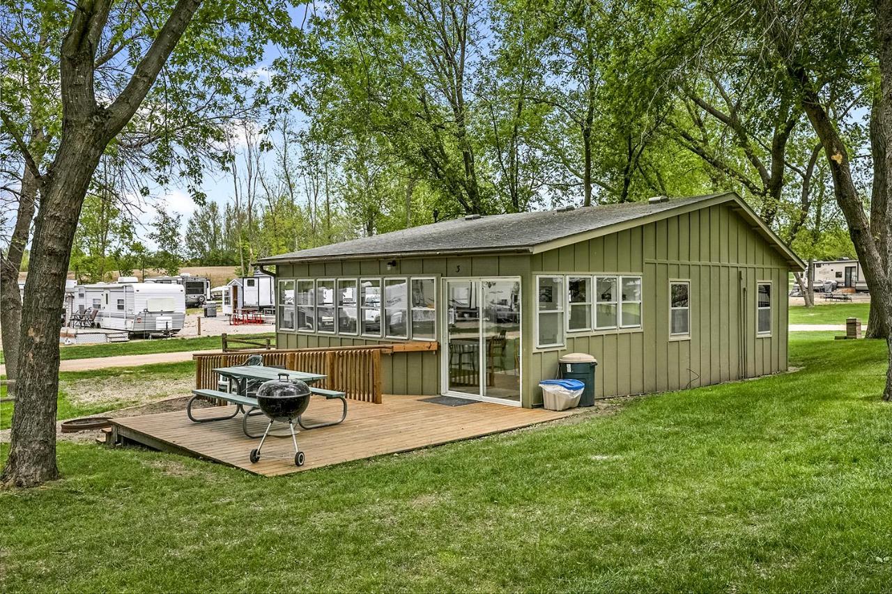 Swan Lake Resort & Campground 페르구스폴스 외부 사진