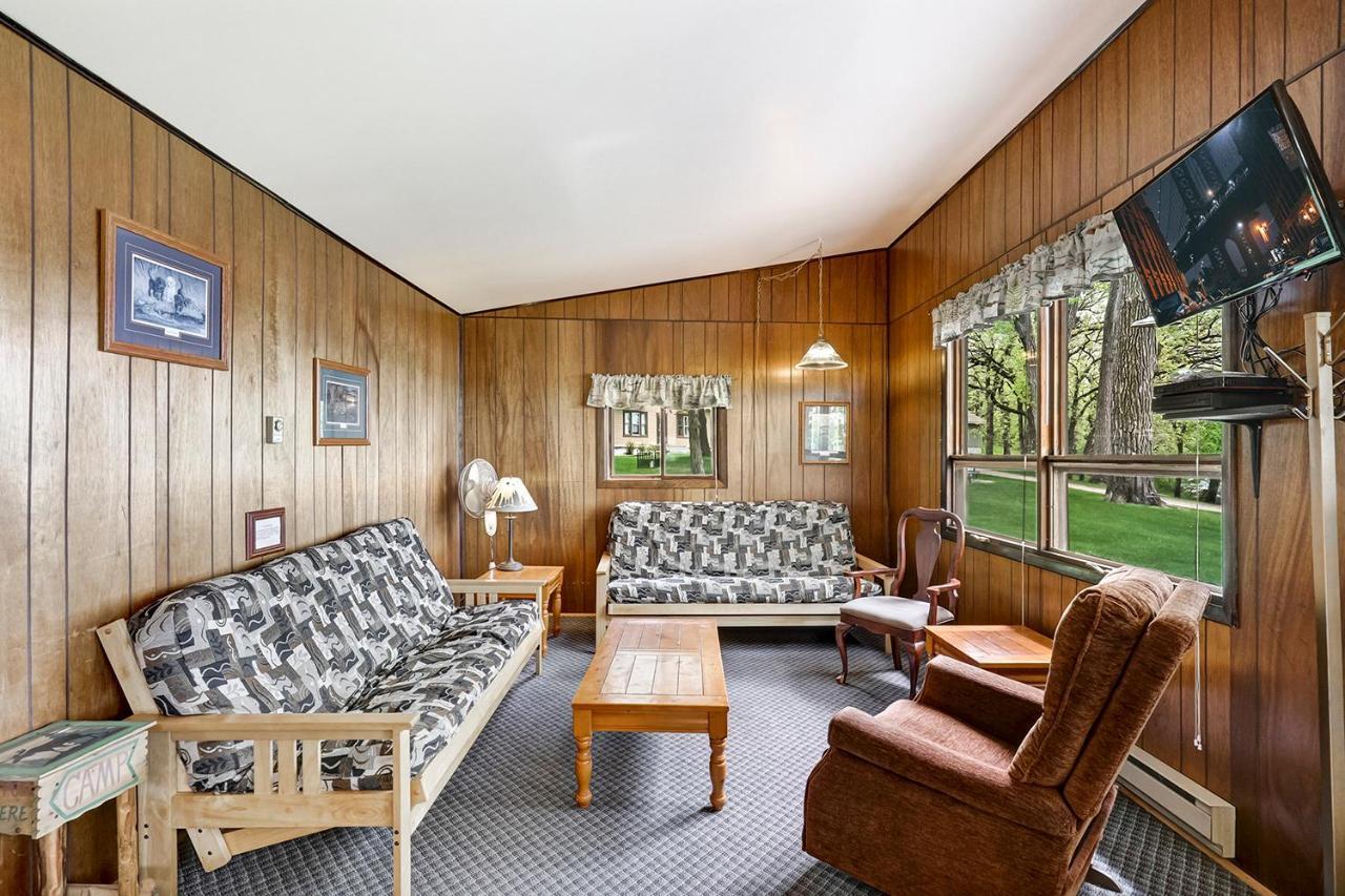Swan Lake Resort & Campground 페르구스폴스 외부 사진